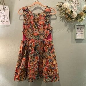 Vibrant boutique dress with side cutout detail size Medium